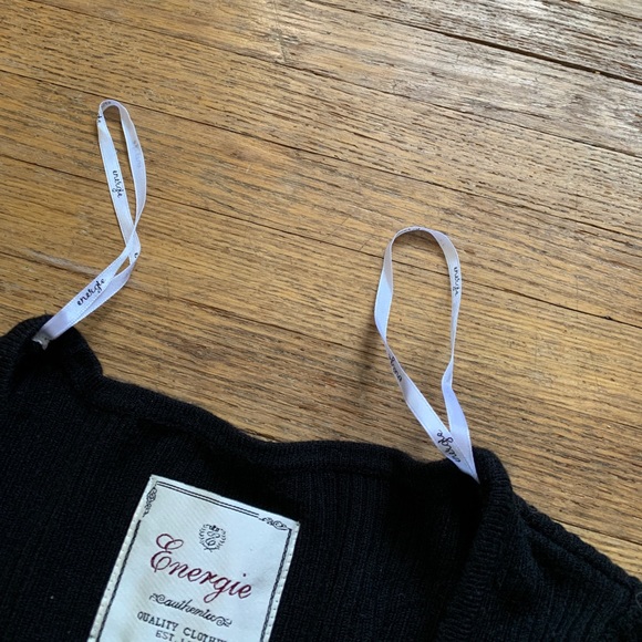 SO SOFT Gorgeous Fitted Bell Shape Black Sweater w/LOVELY xtra long  sleeves - Picture 6 of 6